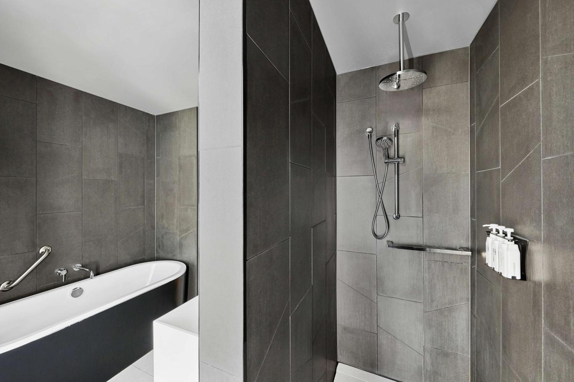 Vibe Docklands 4*